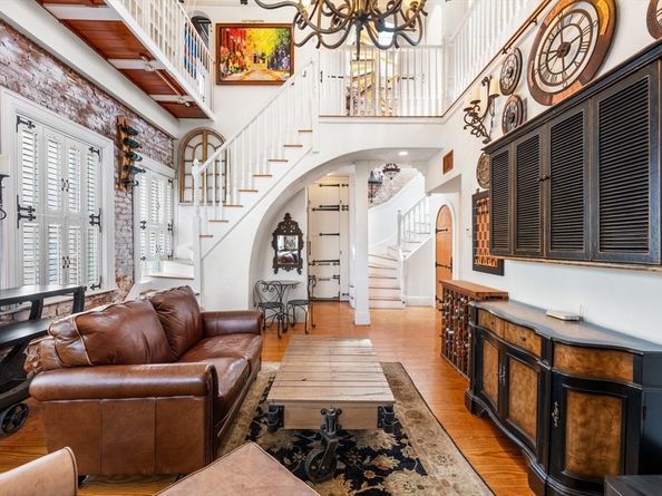 49 Grove St Penthouse, Boston MA 02114