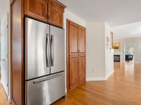 3 Summerland Way 3, Worcester MA 01609