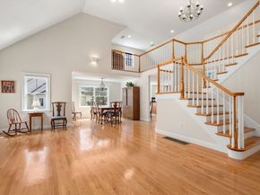 3 Summerland Way 3, Worcester MA 01609