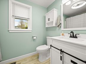 120 County St, Lakeville MA 02347
