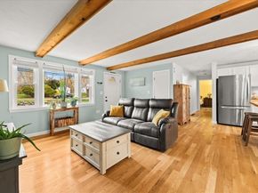 120 County St, Lakeville MA 02347