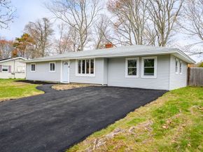 38 Marion St, Holbrook MA 02343