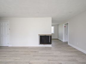 38 Marion St, Holbrook MA 02343