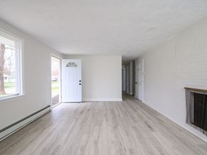 38 Marion St, Holbrook MA 02343