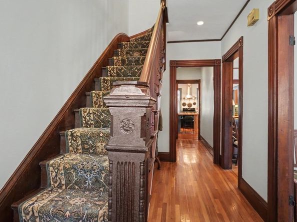 36 Chester St 36, Watertown MA 02472