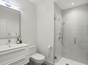 9 Mt Auburn St, Cambridge MA 02138