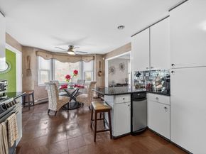 22 Mcrayne Hill Rd, Billerica MA 01821