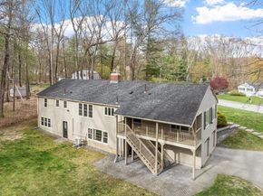 19 Hitchin Post Rd, Chelmsford MA 01824