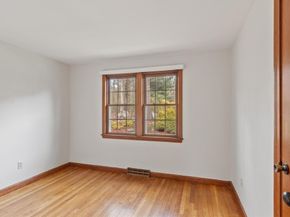 19 Hitchin Post Rd, Chelmsford MA 01824