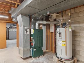 19 Hitchin Post Rd, Chelmsford MA 01824