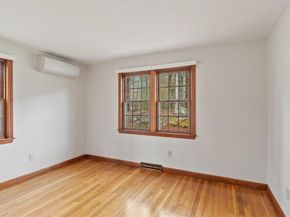 19 Hitchin Post Rd, Chelmsford MA 01824