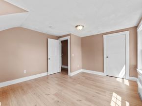 9 Dervin Pl, Clinton MA 01510