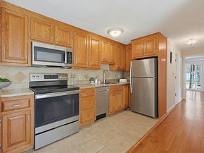 224 School Street 7, Walpole MA 02081