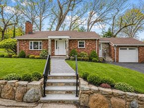 78 Windemere Circle, Braintree MA 02184