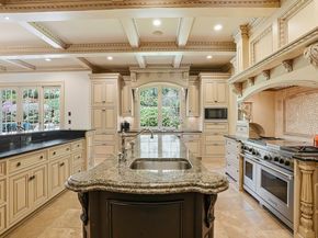 9 Wescott Drive, Hopkinton MA 01748