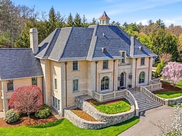 9 Wescott Drive, Hopkinton MA 01748
