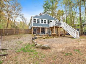 36 Peabody Dr, Stow MA 01775