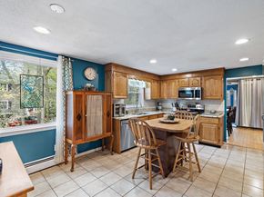 36 Peabody Dr, Stow MA 01775