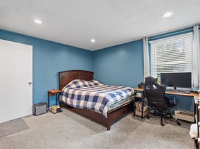 36 Peabody Dr, Stow MA 01775