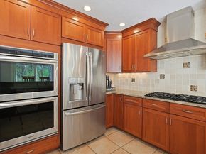 8 Weyman Ln, Sharon MA 02067