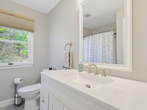 8 Weyman Ln, Sharon MA 02067
