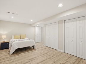 8 Weyman Ln, Sharon MA 02067