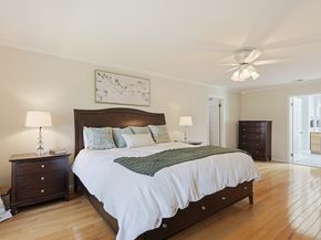 8 Weyman Ln, Sharon MA 02067