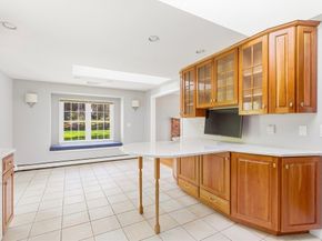 15 May Elm Ln, Norwell MA 02061