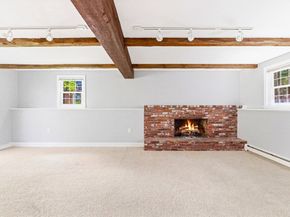 15 May Elm Ln, Norwell MA 02061