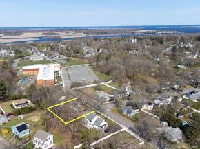 5 Murphy Ave B, Newburyport MA 01950