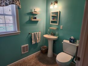 138 Lakehurst Ave, Weymouth MA 02189