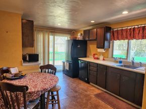 138 Lakehurst Ave, Weymouth MA 02189