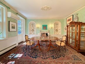52 Pinckney St, Boston MA 02114