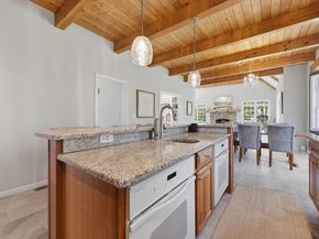 5 Knights Lane, Newburyport MA 01950