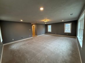 64 Deanna Dr, Holden MA 01520