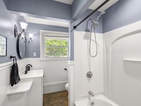 26 Winifred Ave, Worcester MA 01602