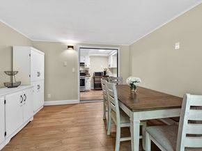 33 Lincoln St, Medway MA 02053