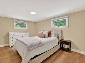 33 Lincoln St, Medway MA 02053