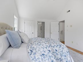 81 Parish Rd, Needham MA 02494