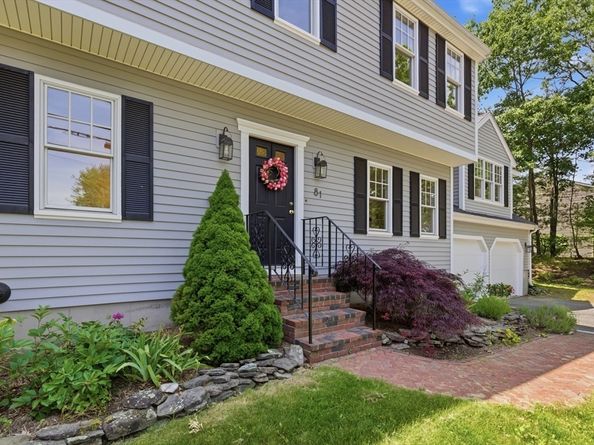 81 Parish Rd, Needham MA 02494