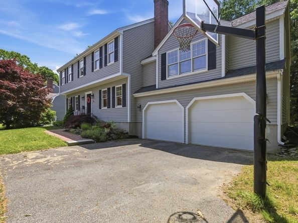 81 Parish Rd, Needham MA 02494