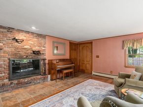 18 Ivy Rd, Littleton MA 01460