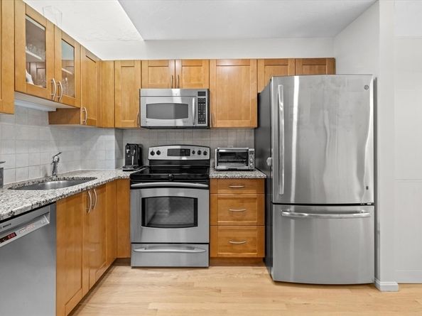 48 Regent Circle 48, Brookline MA 02445