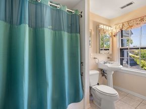 7 Hamilton St 3, Salem MA 01970