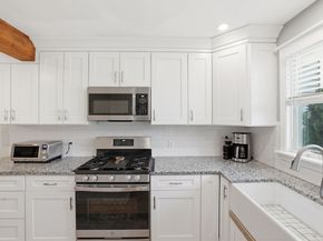 2743 Cranberry Hwy 17B, Wareham MA 02571