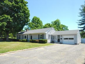 805 Old Connecticut Path, Framingham MA 01701