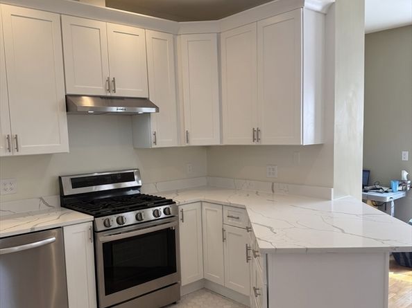 118 Trowbridge St 6, Cambridge MA 02138