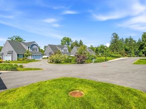 7 Cain Cir 7, Southborough MA 01772