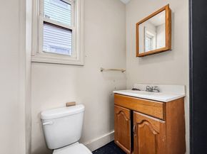 17-19 Acorn St, Lynn MA 01902