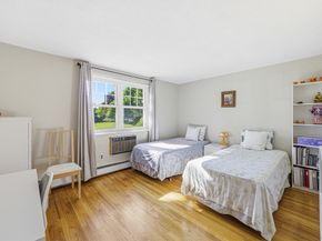 119 Emerson Gardens Rd 119, Lexington MA 02420